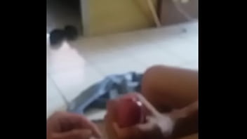 Gadis Polos Indonesia Melepas Celana Dalam Dan Mengguncang Batangku