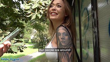 Agen Seksi Rusia Misha Maver Digoda Di Lorong Gelap