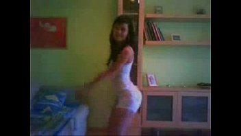 Gadis Seksi Yang Menggoda