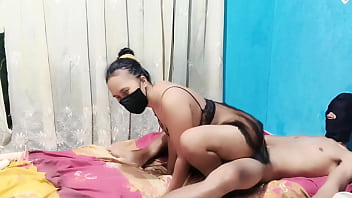 Menggoda Istri Tetangga Pakai Bikini, Aku Selingkuh
