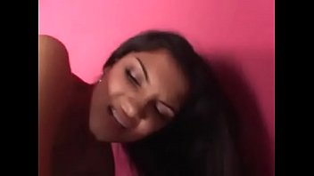 Putri Arab Dengan Puting Indah Dan Anal Yang Memikat