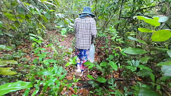 Petualangan Seks Di Hutan: Pasangan Thailand Berhubungan Intim Sebelum Memetik Jamur