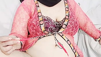 Bbw Ibu Tiri Berbulu Dih Nikmat Saat Dientot Dari Belakang