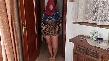 Bercinta Dengan Gadis Berhijab Untuk Pria Bule