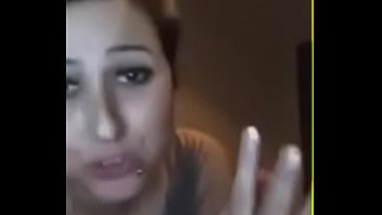 Muenevver Turki Yang Menggoda Dengan Pertunjukan Solo Di Periscope 24 November 2016