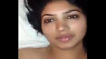 Gadis India Yang Menggoda