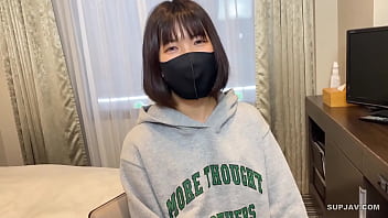 Gadis Asia Yang Menggoda