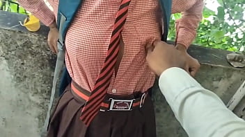 Gadis Desa India Cantik Bercinta Di Alam Terbuka