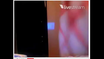 Live Thammy Santana Yang Menggoda Dengan Pakaian Minim