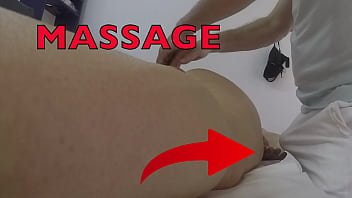 Rekaman Kamera Tersembunyi Pijat Istri Gemuk Meraba Penek