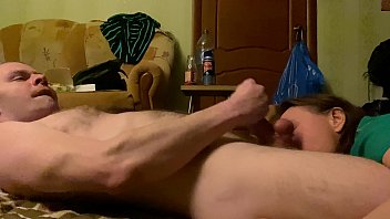 Masturbasi, Dia Menjilat Dan Menelan, Handjob Dan Blowjob Gaya Rusia