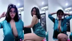 Kane Belahan Payudara