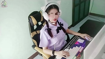 Gadis Thailand Digoda Senior Di Depan Komputer, Suara Menggoda Di Rumah (suara Jelas) 4k