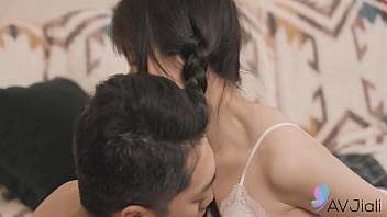 Gadis Sma Yuli Yang Seksi Dalam Seragam Bercinta Dengan Pacarnya.