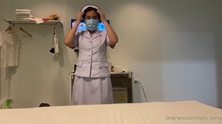Suster Genit Yang Siap Menggoda Dan Melayani