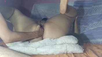 Malam Panas, Dia Terlelap & Petasan Di Bawahnya Meledak