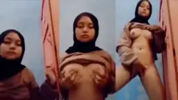Gadis Berjilbab Dengan Payudara Montok Masih Smp Masturbasi