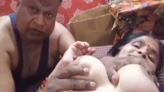 Mature Neighbor Seduces In Steamy Auntie Affair Tape