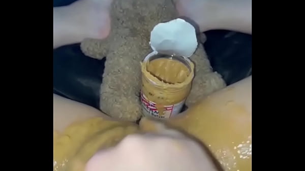 Gila! Adik Tiri Hot Masturbasi Pakai Makanan Aneh – Putih Salju Arab Amatir Di Los Angeles, As – 2025 – Fetish Ekstrem Gila Porno Muslim Saudi