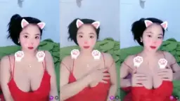 Makin Berani Pamer Tubuh Seksi