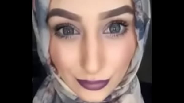 Gadis Arab Menggoda Dengan Nafsu