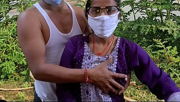 Desi Gaya Bergaya, Tetangga India Menggoda Dengan Pantatnya Yang Menggairahkan