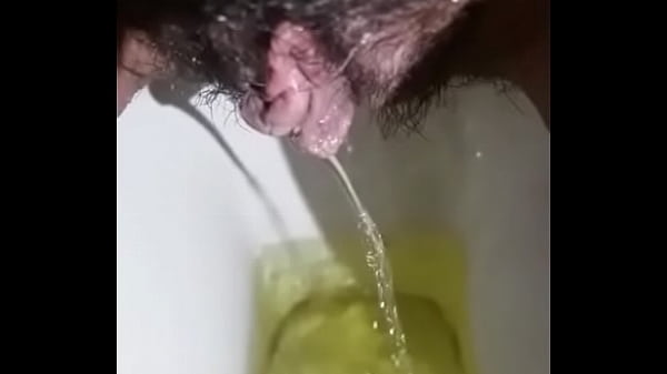 Cewek India Desi Lagi Pipis, Crot Membanjir