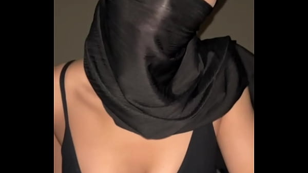 Tontonin Aja Arab Hijabi Muka Aura Bodo Tapi Dadanya Bikin Ngakak