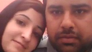 Kashmiri Lovers Ki Garmi Bhari Raat, Doodh Choosne Ka Maza Le Rahe Hain.