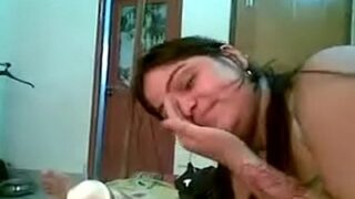Tonton Video Panas Bihari, Nungging Di Atas Kontol Penyewa, Bikin Makin Basah.