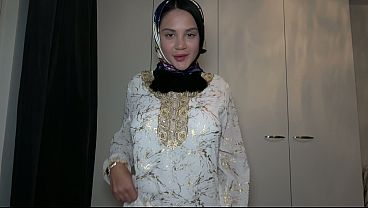 Pov – Ngencengin Step-sister Muslimah Berhijab Yang Romantis, Sampai Mulus Banget