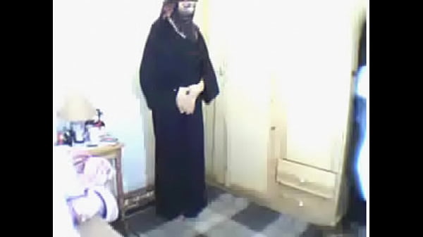 Gadis Arab Selesai Sholat Langsung Colmek Panas.