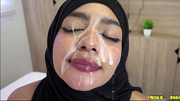 Hijab Cewek Abg Digebukin Sampe Crot Berantakan