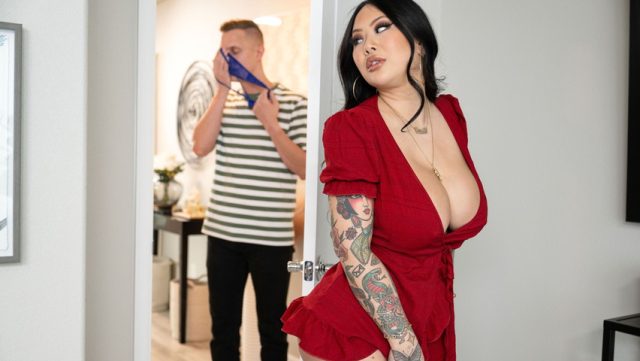 Brazzers – Gue Mau Privasi! Kecuali Pas Mandi, Boleh Lo Intip