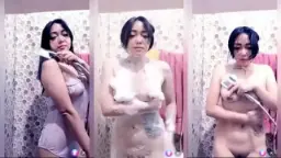 Miss Vie Mandi Bugil Mango Live Show, Goyangin T*lit Basah Sambil Ngocok Mangga, Bikin Ngaceng Abis!