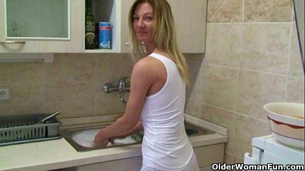 Ibu Buat Video Colmek Sendiri Di Rumah