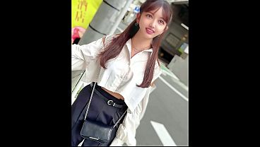 Majalah Model, Setengah Filipina Setengah Jepang, Baru 18 Tahun, Tapi Udah Bikin Makin Tegang.