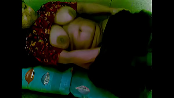 Pasangan Arab Lagi Ngebut Di Ranjang, Basah Kuyup Saling Menjilat Sampai Puas.