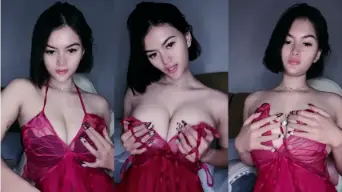 Baybigula Ngebet Mainin Tetek Mangonya Sampe Muncrat.