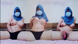 Jilboobs Biru Bikin Memek Basah, Ngocok Sampai Crot