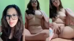 Si Cantik Renata Toket Mulus Live, Tubuh Menggoda Bikin Ngelirik