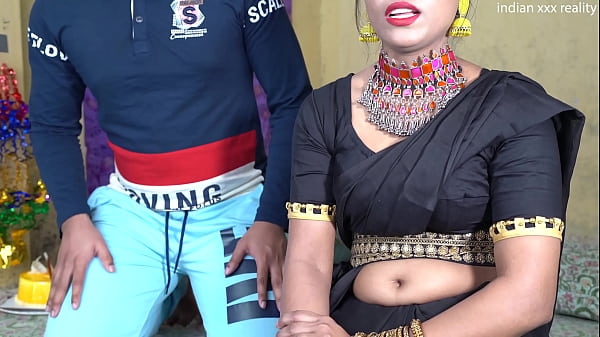 Xxx Ibu Tiri India Ngentot Di Hari Ulang Tahun, Gaya Desi Hot Banget